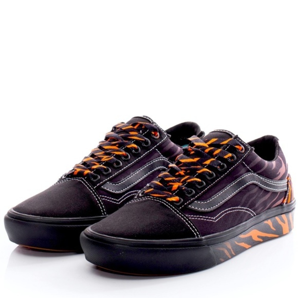 Vans x Discovery Project CAT ComfyCush Old Skool sneakers in size 10.5